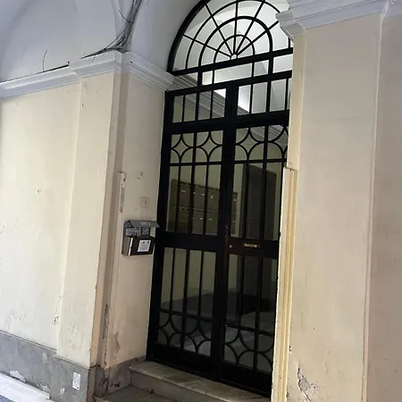 Termini Centro Konukevi Roma