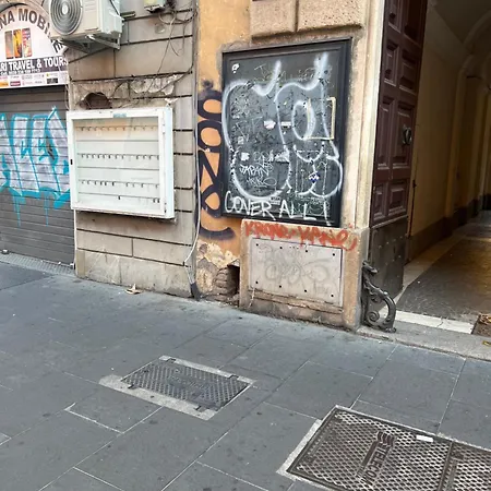 Termini Centro Konukevi Roma
